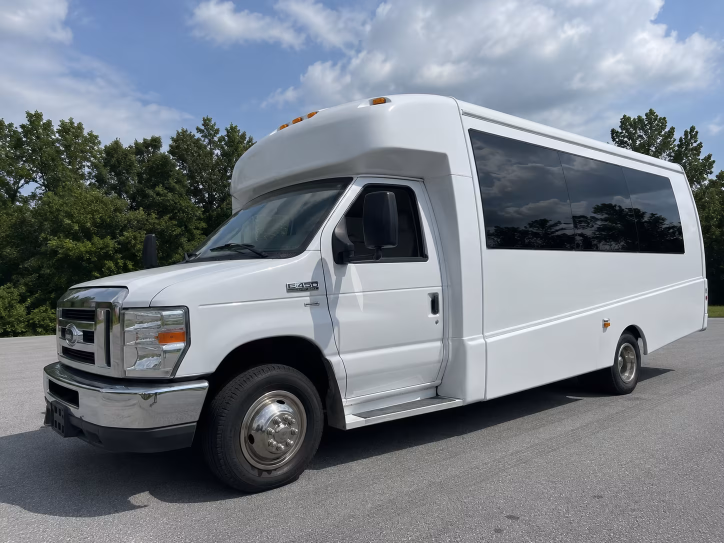 Mesquite Birthday, Sweet 16, & Quinceañera Transportation party bus interior