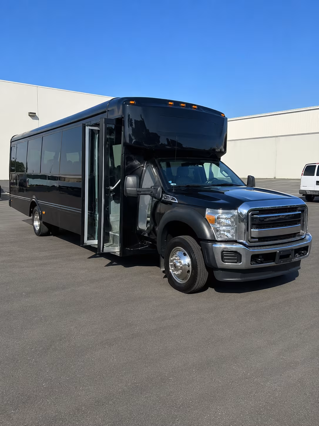 Mesquite Winery Tour & Pub Crawl Transportation party bus exterior